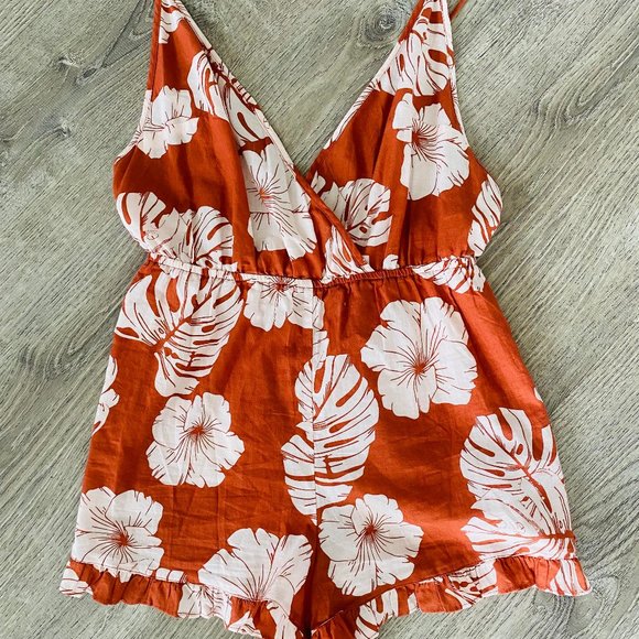 Roxy Pants - Roxy Flower Romper. NWOT